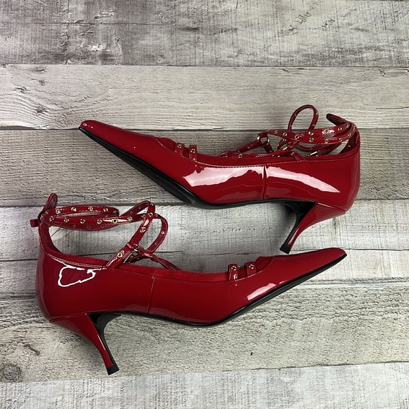 Jeffrey Campbell Resilient Pointed Toe Pump - Picture 5 of 10